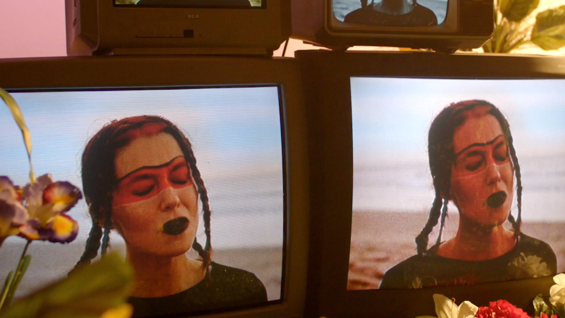 Meg Myers – Anyway You Wanna Love (Official Music Video)
