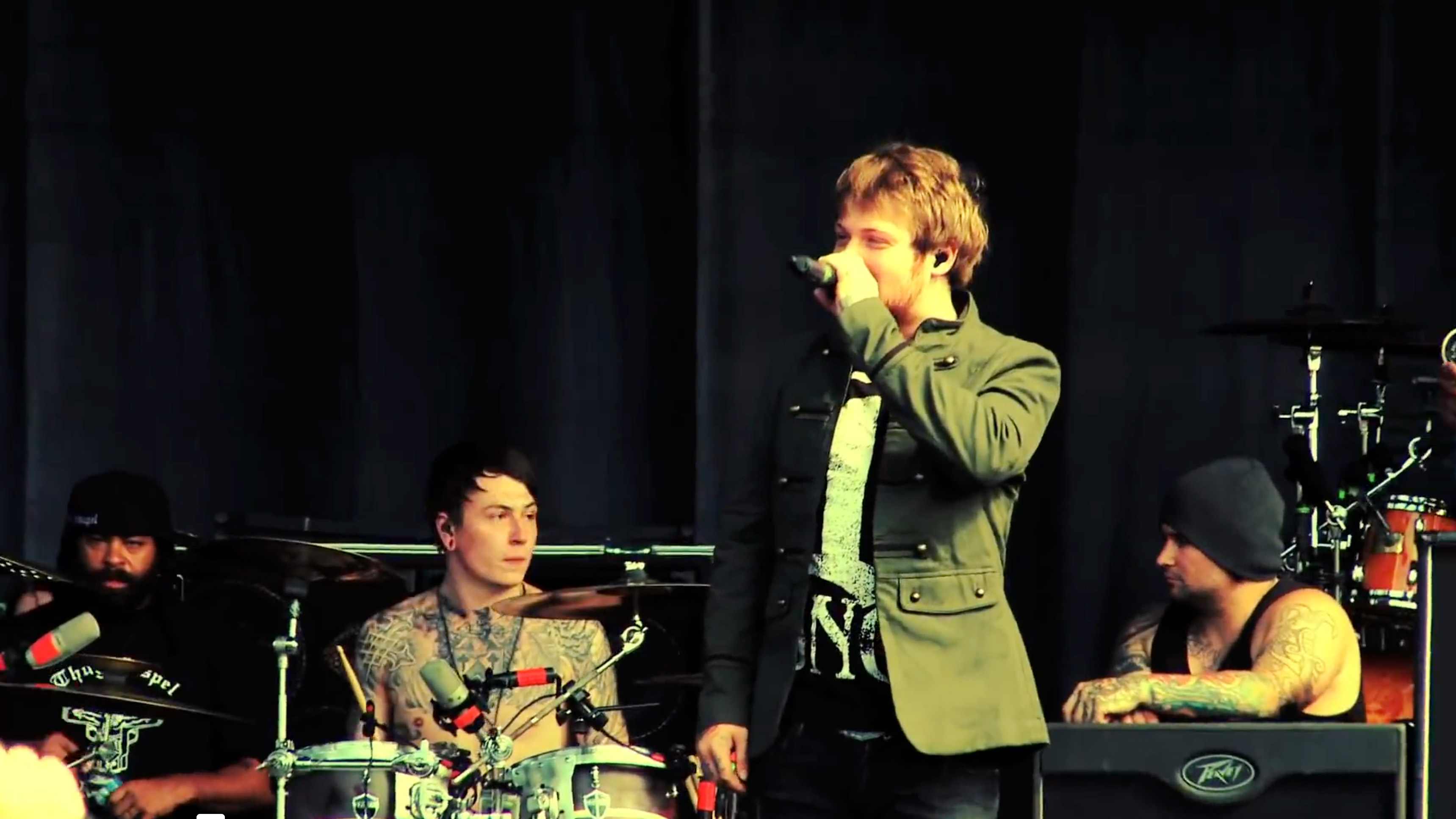 Asking Alexandria – Not The American Average